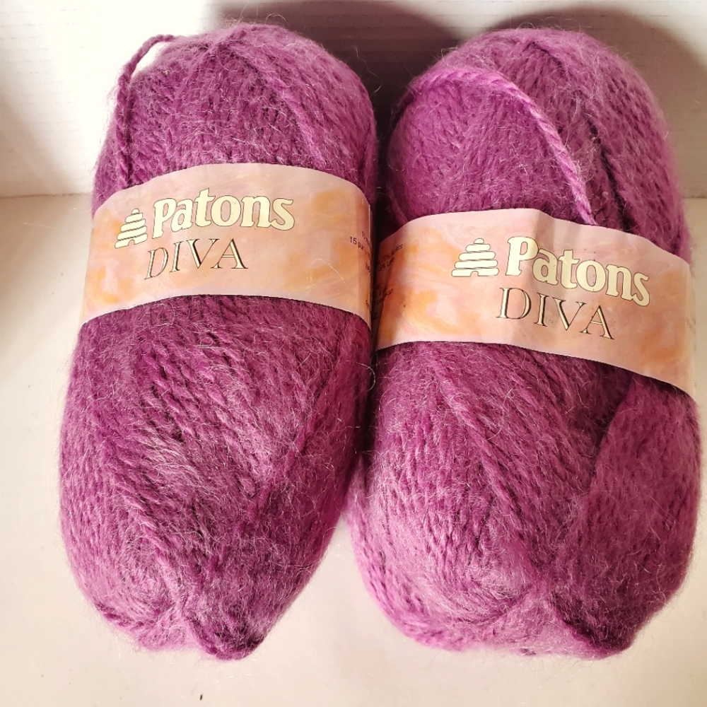 Patons Diva Magenta Coloured Wool & Mohair Blend Yarn 350 grams